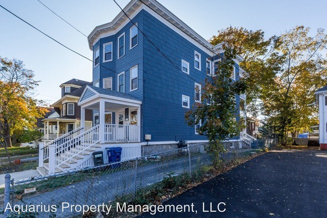 Building Photo - 548 Stevens Ave