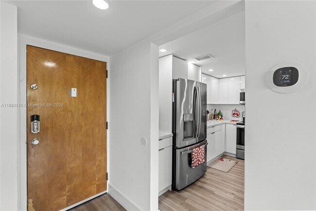 Foto del edificio - 2055 SW 122nd Ave
