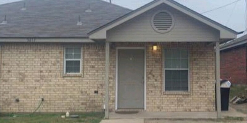 Primary Photo - Sansom Park Property