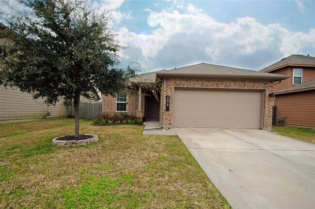 Building Photo - 7019 Hazelnut Ln