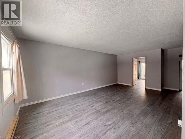 Building Photo - 154 Westcourt Pl