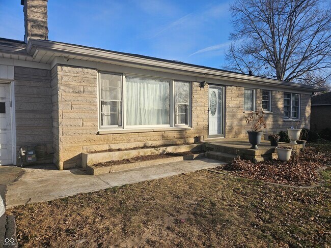 Foto del edificio - 6607 Lockwood Ln