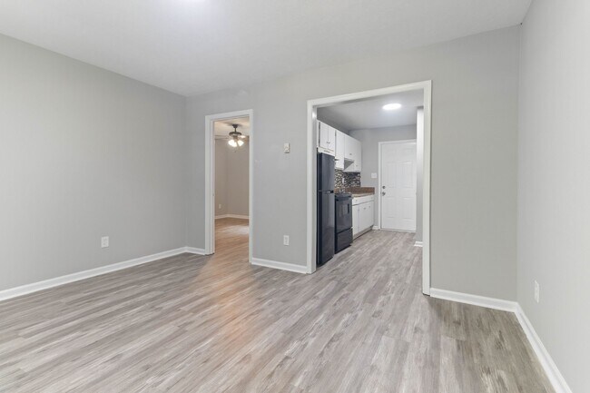 Building Photo - 6441 Starbrook Dr
