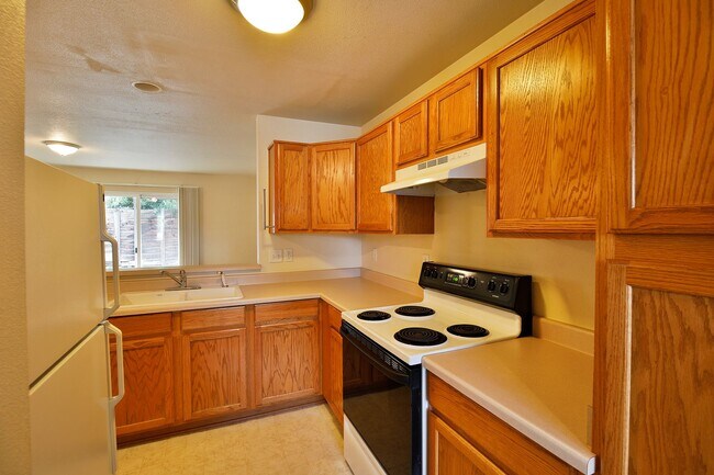 Foto del edificio - Nice two story 2 bedroom townhouse