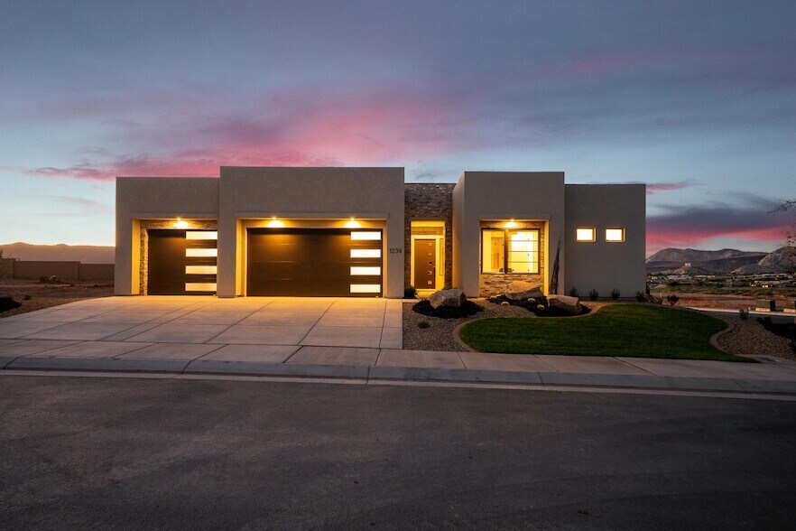 Foto principal - 1234 Firepit Knoll Dr