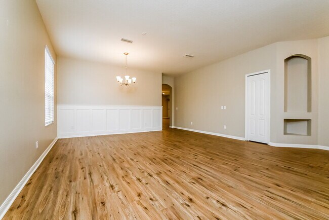 Foto del edificio - 10415 Meadow Spring Dr