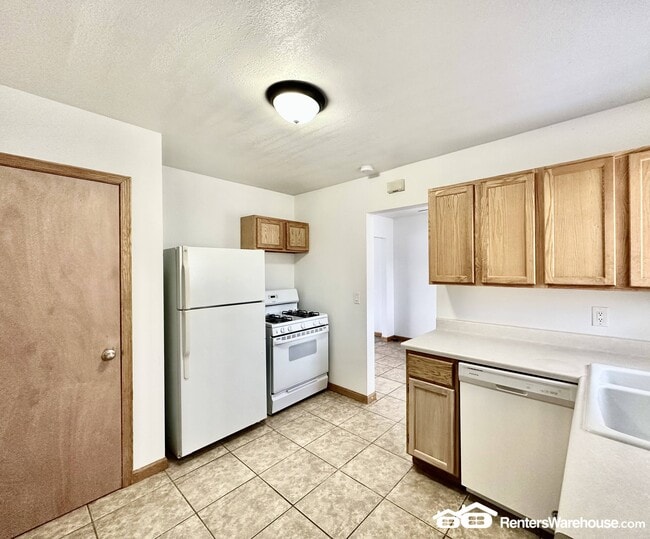 Foto del edificio - 4219 Clinton Ave