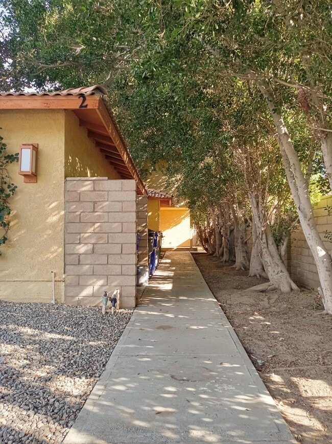 Building Photo - 33662 Whispering Palms Trail