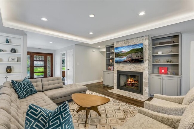 Foto del edificio - 3102 Foxfire Dr