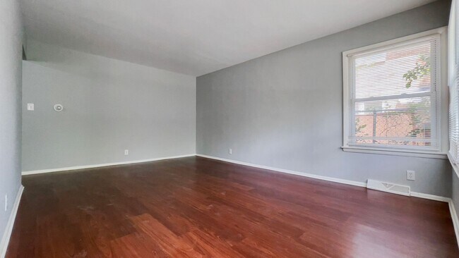 Foto del edificio - 5747 N 93rd St