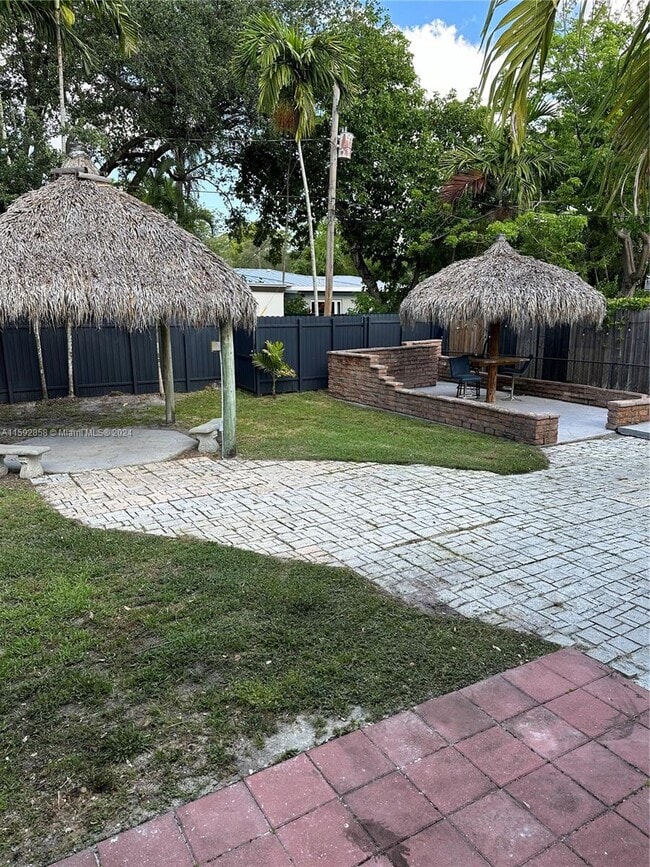 Photo - 579 Hunting Lodge Dr House