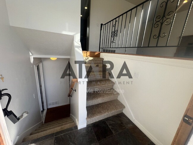 Foto del edificio - 9111 Parakeet Dr