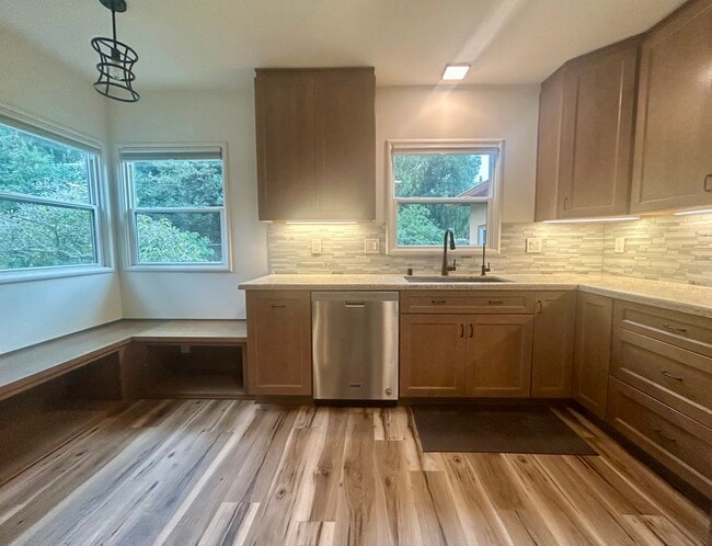 Cocina - 17359 Esteban St