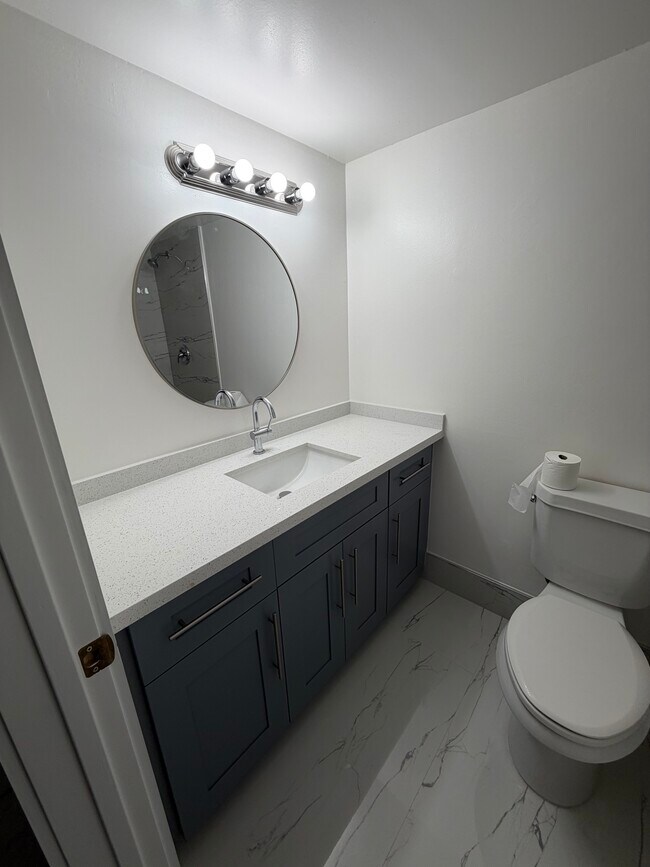 Foto del edificio - 2735 W 61st St