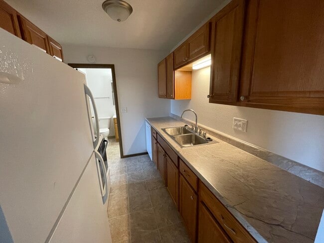 Building Photo - Cliffside Apartments