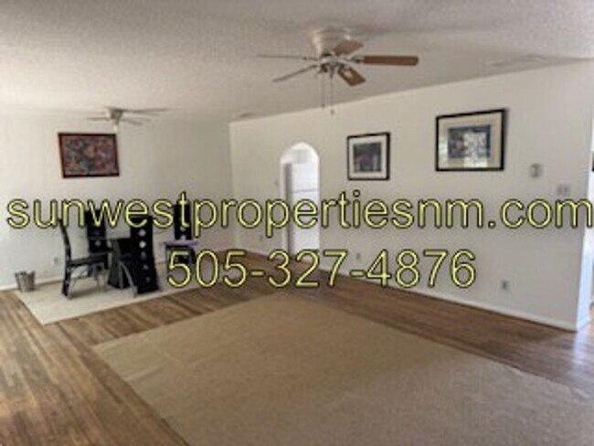 Foto del edificio - 3 Bedroom, 1 Bath House
