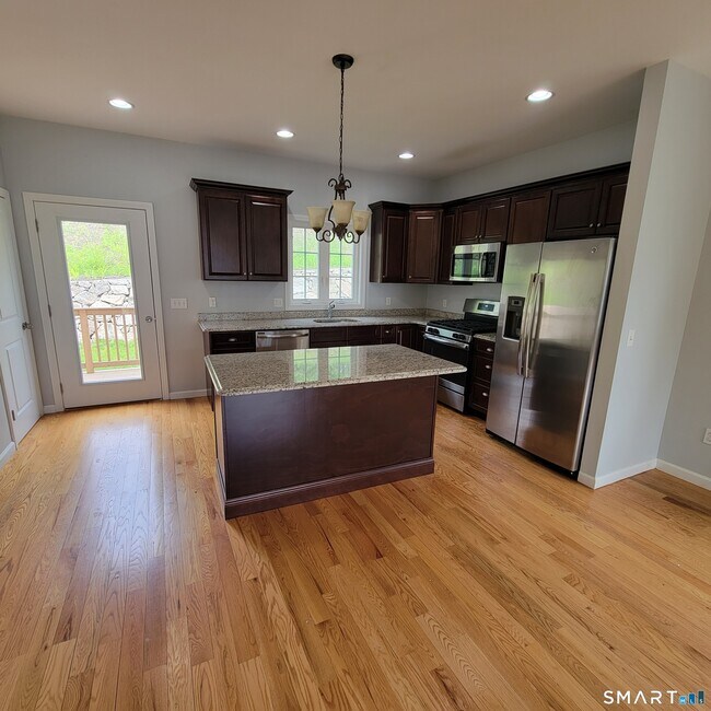 Foto del edificio - 19 Oak Meadows Dr
