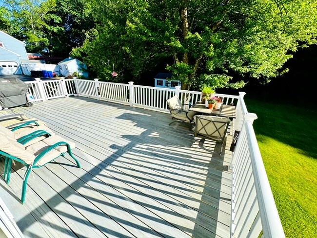Building Photo - 31 Juniper Ln