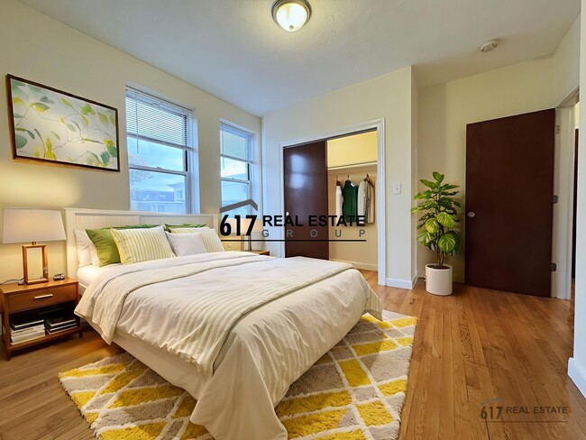 Building Photo - 172 N Beacon St