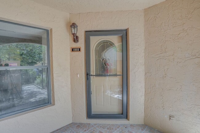 Building Photo - 1111 Salerno Ct