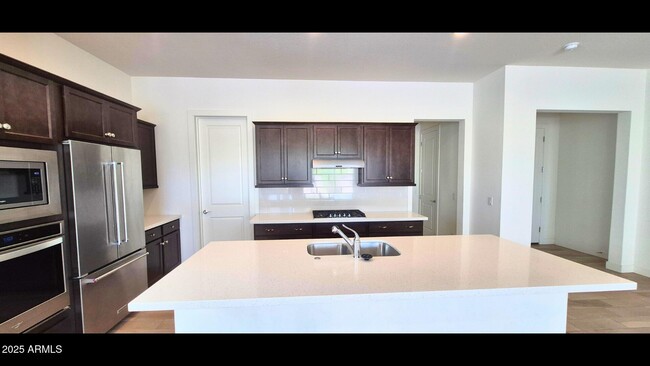 Building Photo - 11533 N Luckenbach St