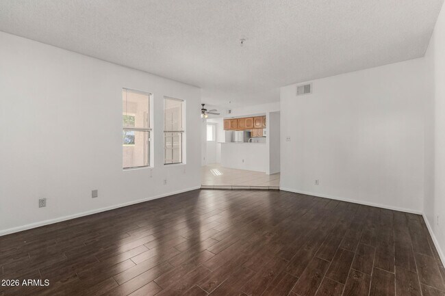 Foto del edificio - 7510 E Thomas Rd