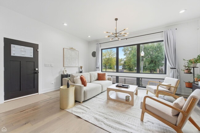 Foto del edificio - 4210 W 5th Ave