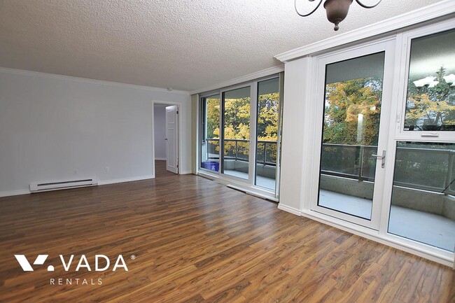 Photo du bâtiment - Brent Gardens Apartment For Rent 203-4353 ...