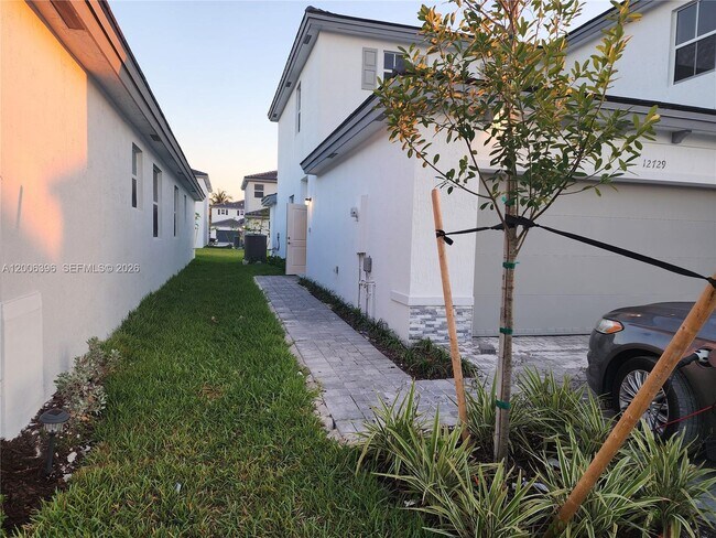 Foto del edificio - 12729 SW 211th St