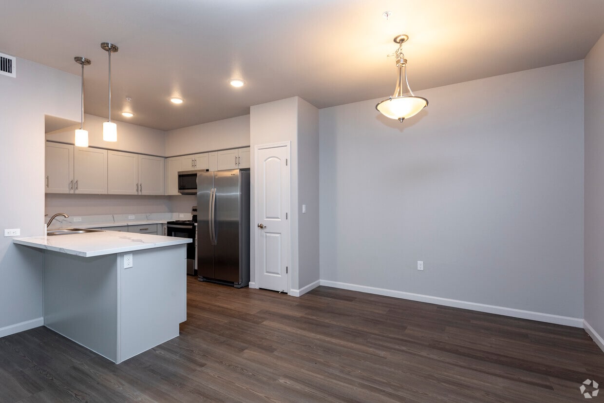 The Rousseau 9111 N Maple Ave Fresno, CA