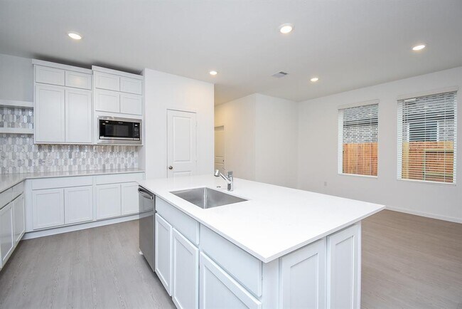 Building Photo - 6307 Serenity View Ln