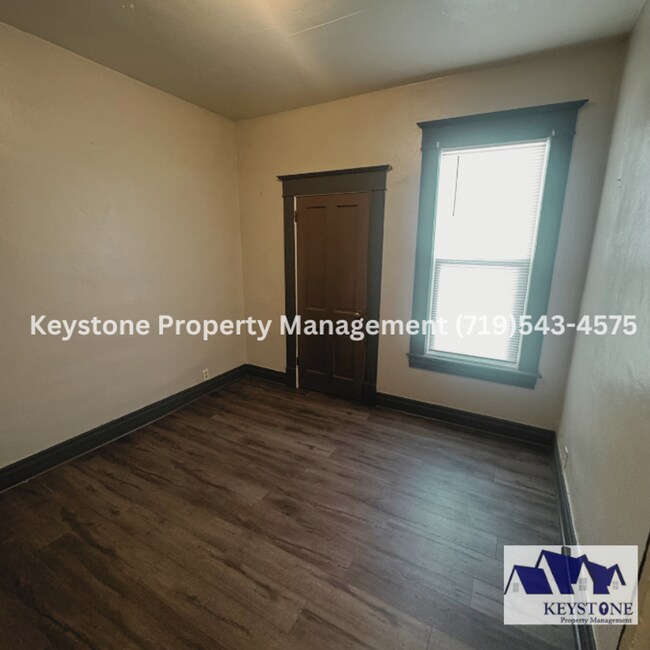 Foto del edificio - Dog Friendly!!! Centrally Located - House with 2 Bedroom/1 Bath - $1000/$1000