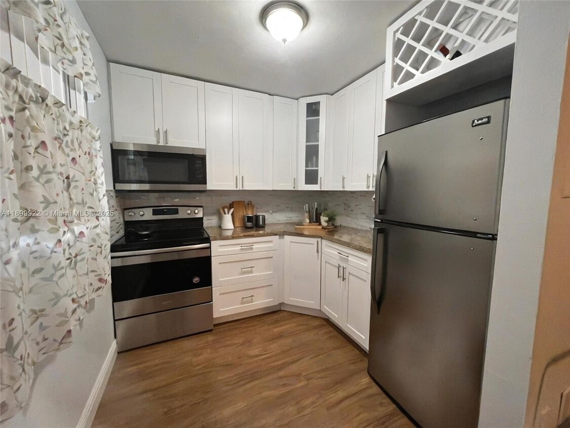 Foto principal - 17255 SW 95th Ave