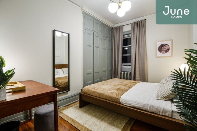 Foto del edificio - ROOM ONLY in 4-bed/1.0-bath Home