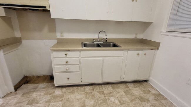 Foto del edificio - Two Bedroom Apt For Rent in Sumter SC with...