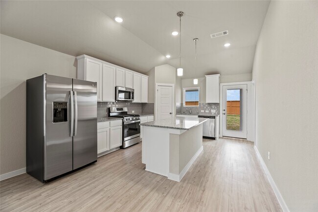 Foto del edificio - 21670 Sandy Dune Dr