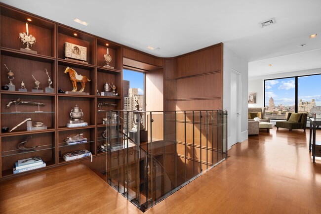 Building Photo - 1080 Madison Ave