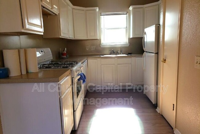 Foto del edificio - 1023 Springdale Rd