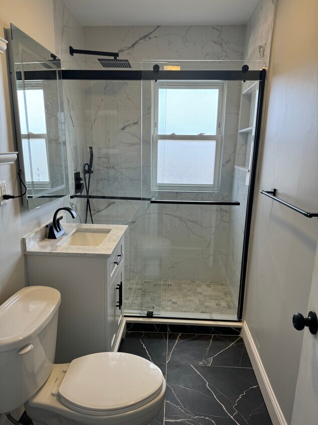 Baño - 14 Hazelwood St