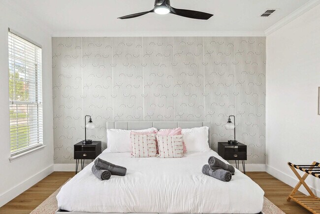 Foto del edificio - 806 Longleaf Dr