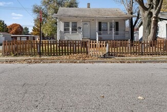 Building Photo - 3001 Myrtle Ave