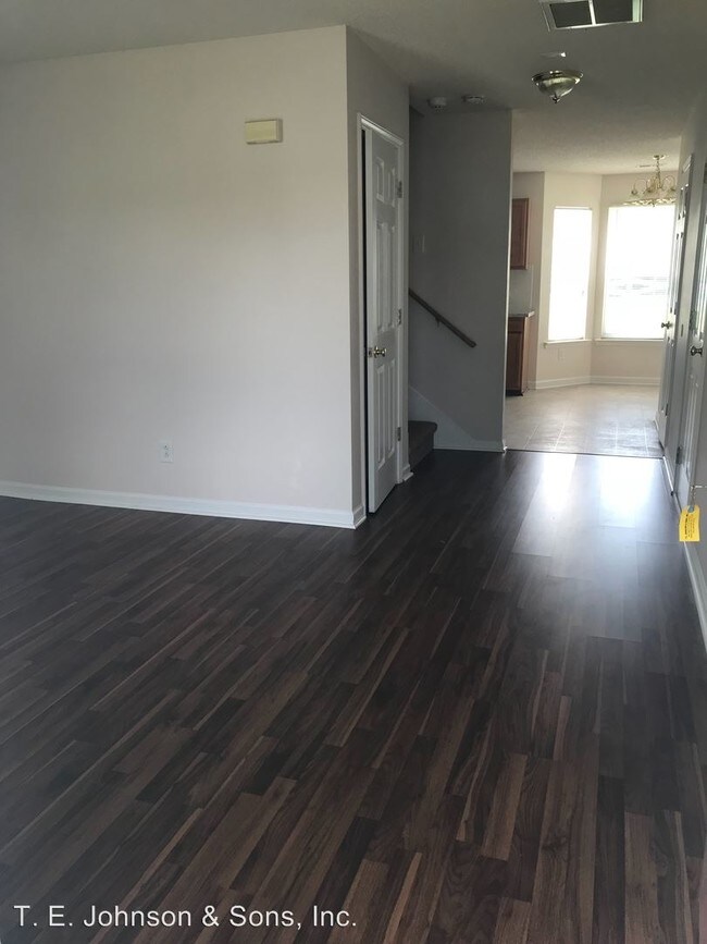 Building Photo - 3 br, 2.5 bath House - 105 Kings Meadow