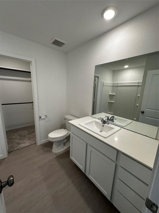 Building Photo - 6818 Flowering Ginger Ln