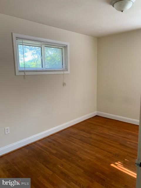 Building Photo - 926 5th St