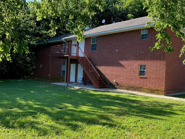 Primary Photo - 105 N Wilson St