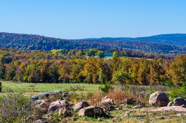 Foto del edificio - Brand New 3 Bedroom 2 Bath Modular with Garage