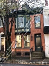 Building Photo - 534 Elm St