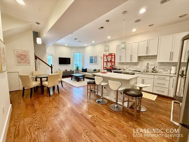 Foto del edificio - 2616 Garfield St NW