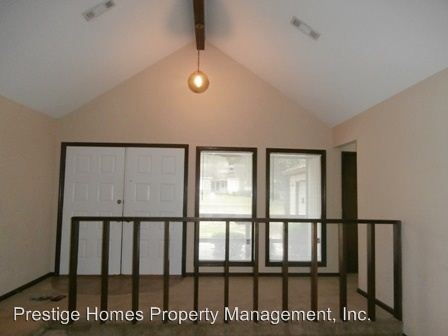 Building Photo - 110 Liveoak Dr
