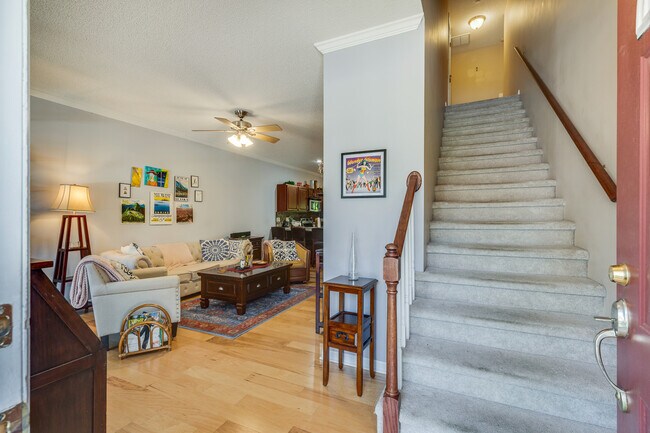 Building Photo - 28 Cherokee Ridge Ct